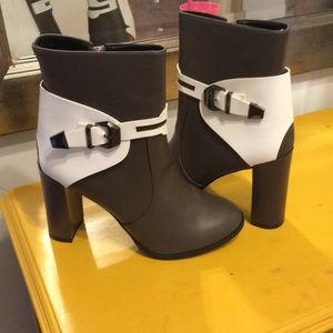 Ankle boots